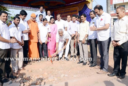Foundation laid for mini park at Bejai 1